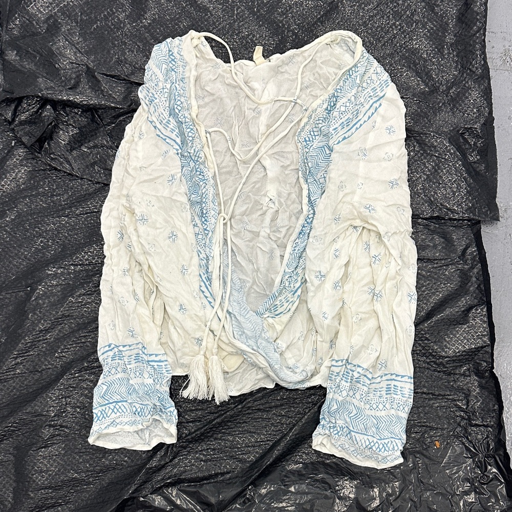 Elan White and Blue Embroidered Top